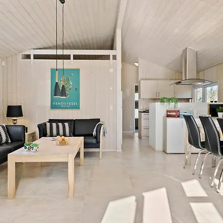 Σπίτι διακοπών Beautiful In With Kitchen